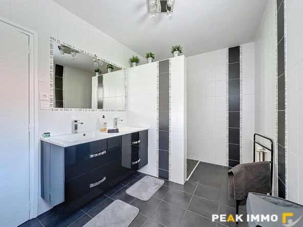 Maison 6 pièces 128 m2 Allèves