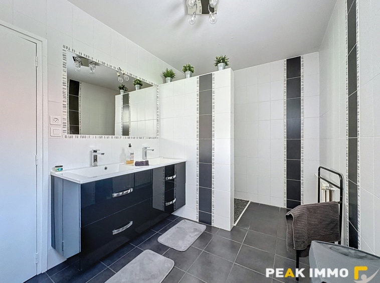 Maison 6 pièces 128 m2 Allèves