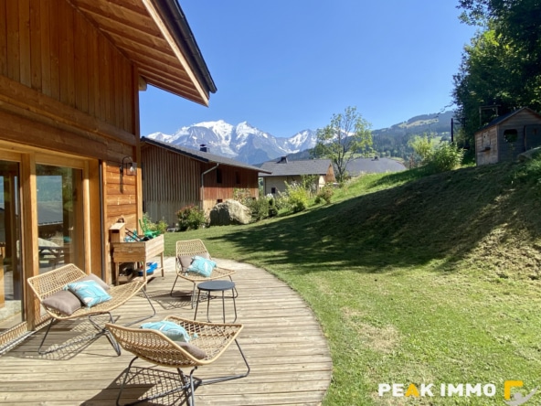 CHALET - 180 m2 utiles- 140 m2 HB - COMBLOUX