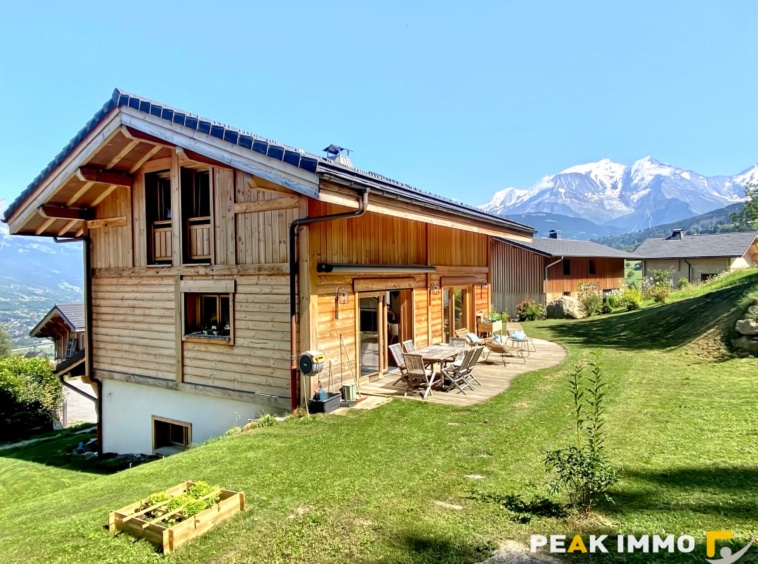 CHALET - 180 m2 utiles- 140 m2 HB - COMBLOUX