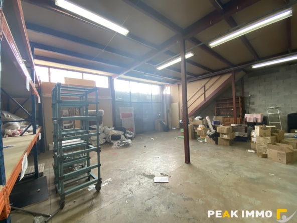 Local commercial / Entrepôt 251m2 Sallanches