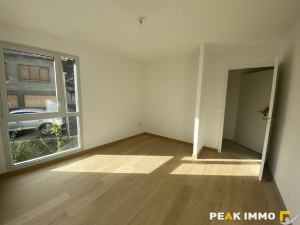 Appartement F3 Duplex, 79.2 m2 + 32.4 m2 de terrasse, SALLAN