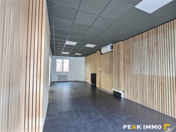 Local commercial 51 M2 ANNECY