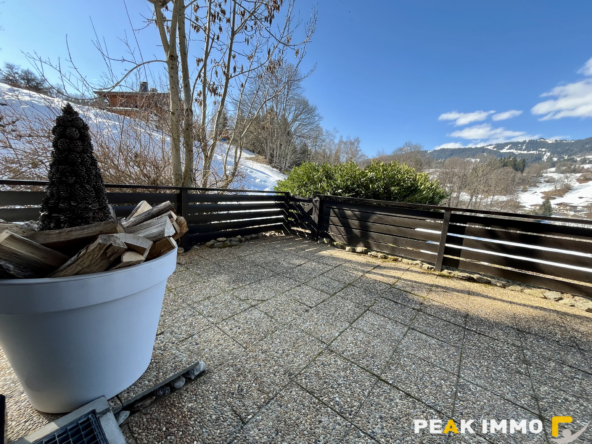 Studio avec terrasse de 36 m2 - 18.31 m2 - Demi-Quartier