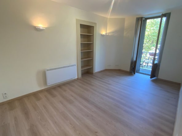 Appartement 3 pièces, 74 m2-AIX LES BAINS