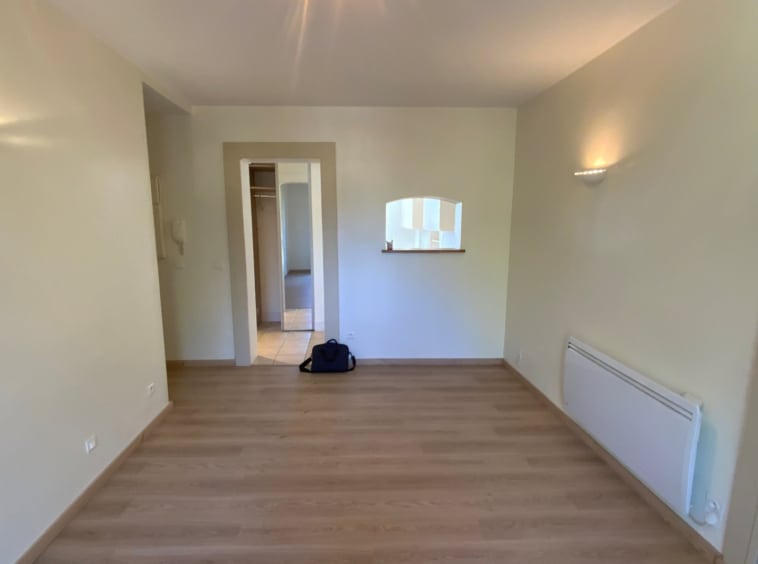 Appartement 3 pièces, 74 m2-AIX LES BAINS