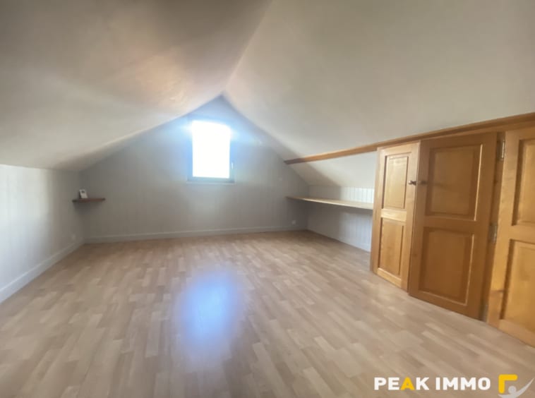 Appartement - F2 Duplex - 44.31 m2 utiles, 29.27 m2 Loi Carr