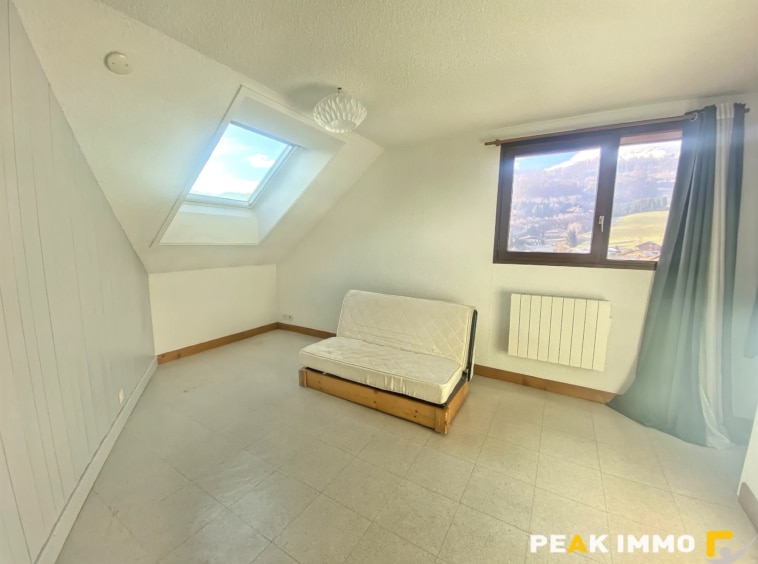 Appartement - F2 Duplex - 44.31 m2 utiles, 29.27 m2 Loi Carr