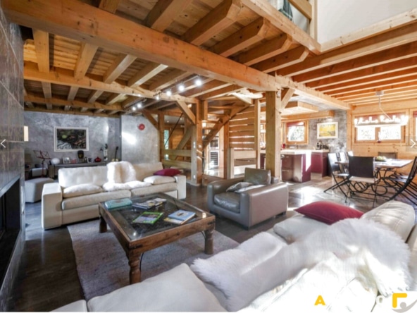 Chalet 8 pièces 222 m2 - Combloux