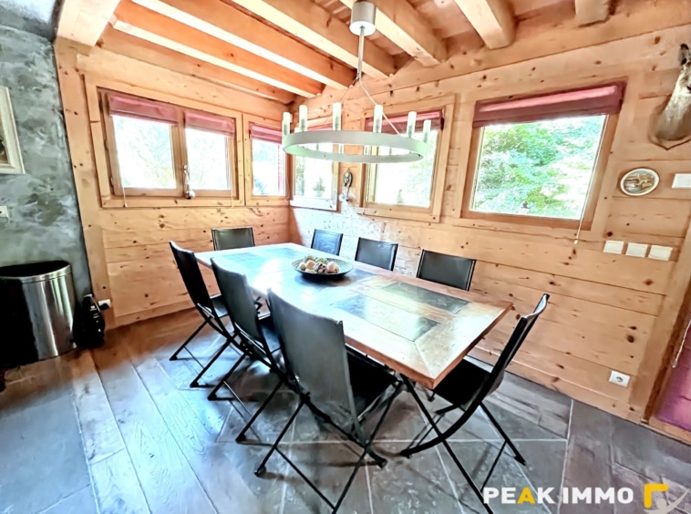 Chalet 8 pièces 222 m2 - Combloux
