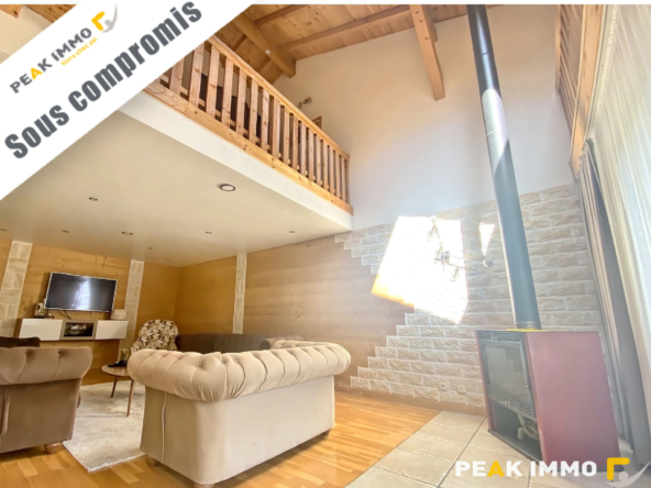 Appartement - terrain et annexes - 202.37 m2 - 7 pièces - Ma