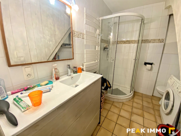 Appartement F3 Duplex - 57.61 m2 Loi Carrez - 70 m2 utiles -