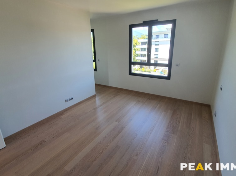 Appartement T6 - 208m2 - 01630 Saint-Genis-Pouilly