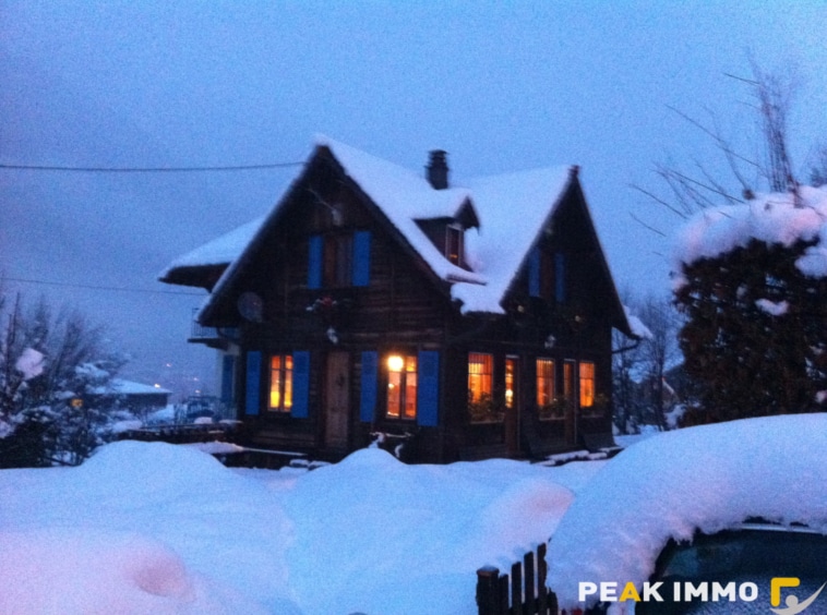 Belle maison traditionnelle de 9 pièces - 180 m2 CHAMONIX-MO