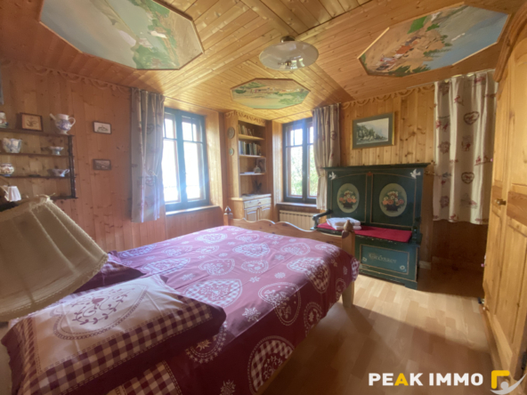 Belle maison traditionnelle de 9 pièces - 180 m2 CHAMONIX-MO