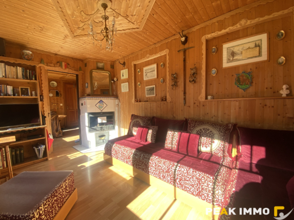 Belle maison traditionnelle de 9 pièces - 180 m2 CHAMONIX-MO