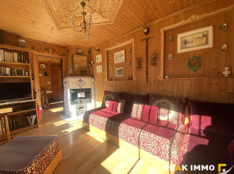 Belle maison traditionnelle de 9 pièces - 180 m2 CHAMONIX-MO