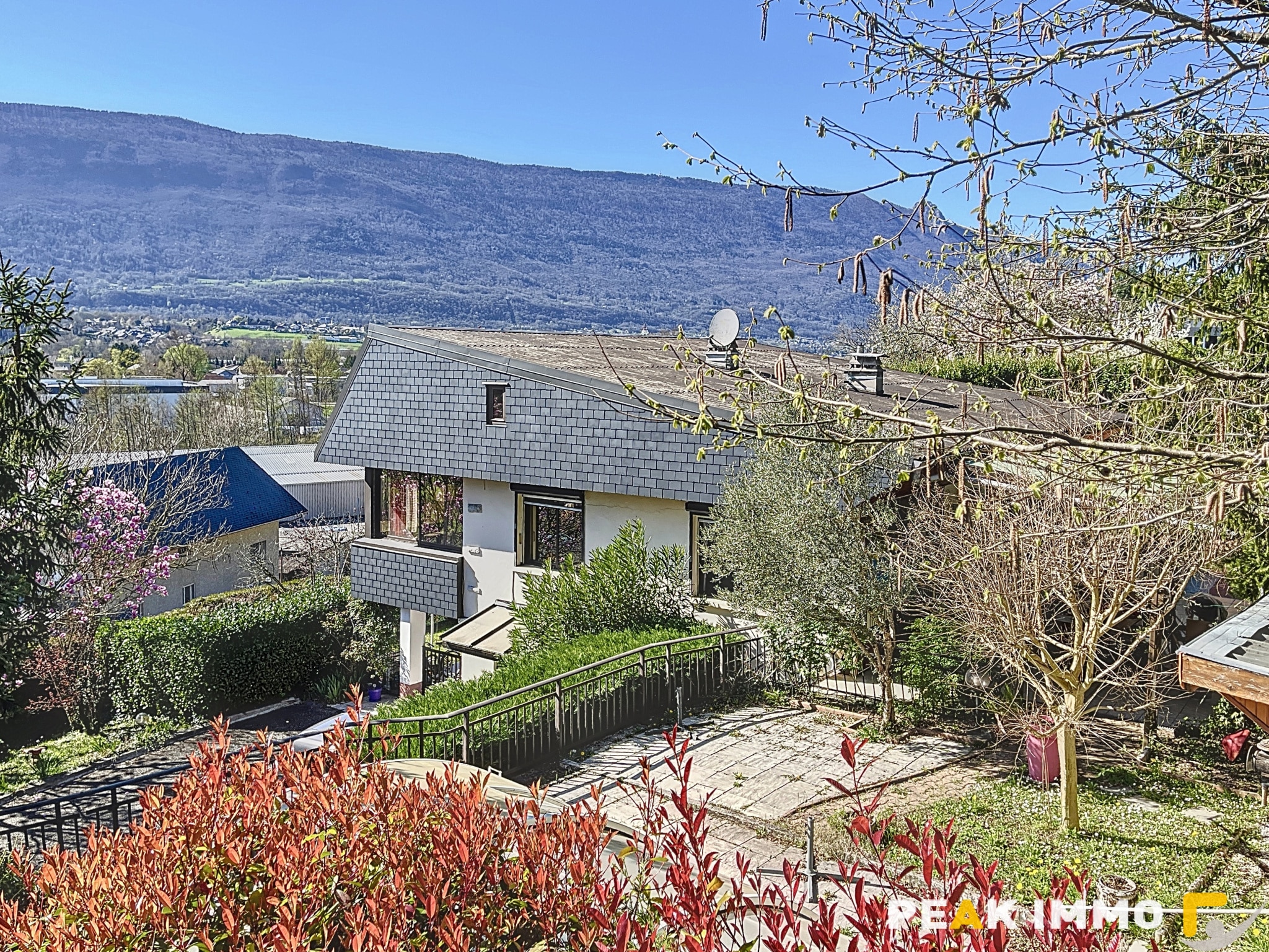 Maison - T8 269 m2 - Voglans