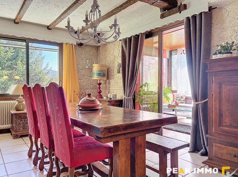 Maison - T8 269 m2 - Voglans