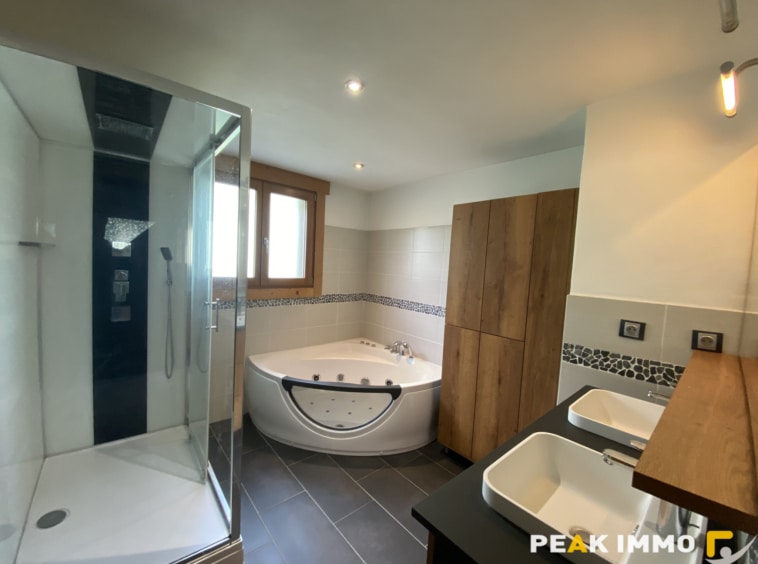 SALLANCHES APPARTEMENT T5 + GARAGE EXCLUSIVITE PEAK