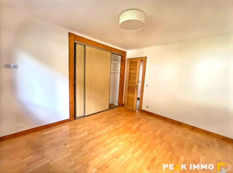 Appartement - 5 pièces - 117 m2 - Sallanches