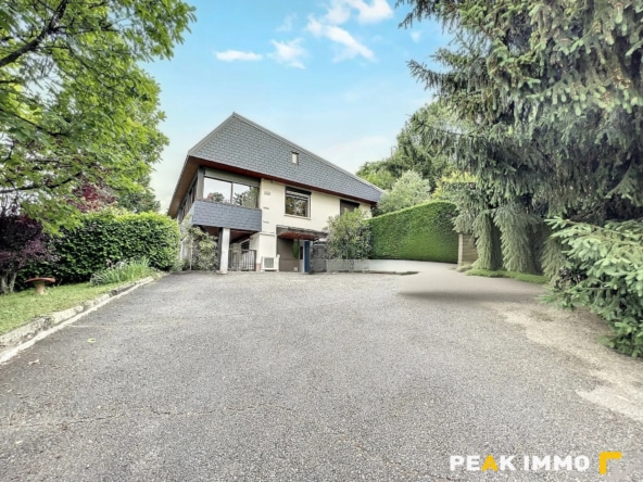 Maison - T8 269 m2 - Voglans