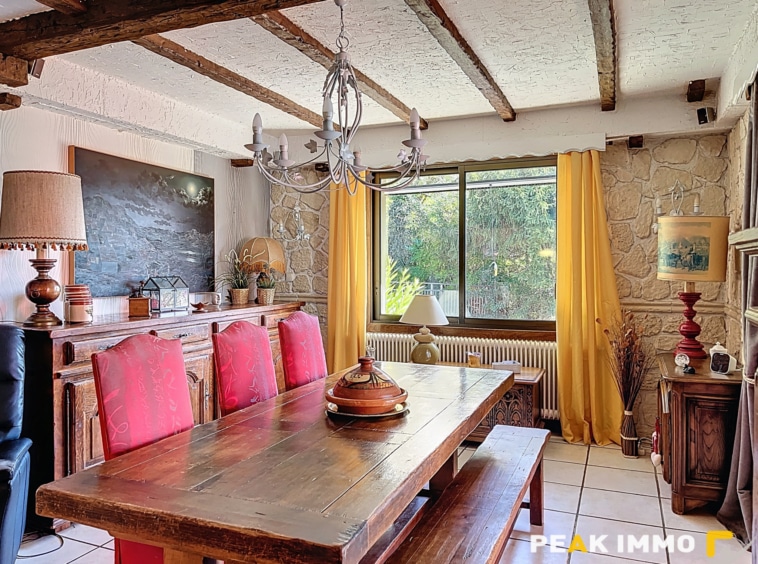Maison - T8 269 m2 - Voglans