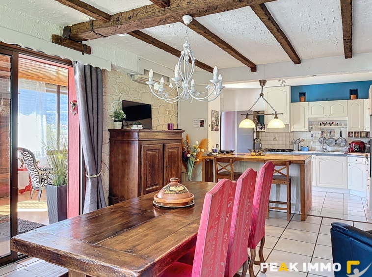 Maison - T8 269 m2 - Voglans