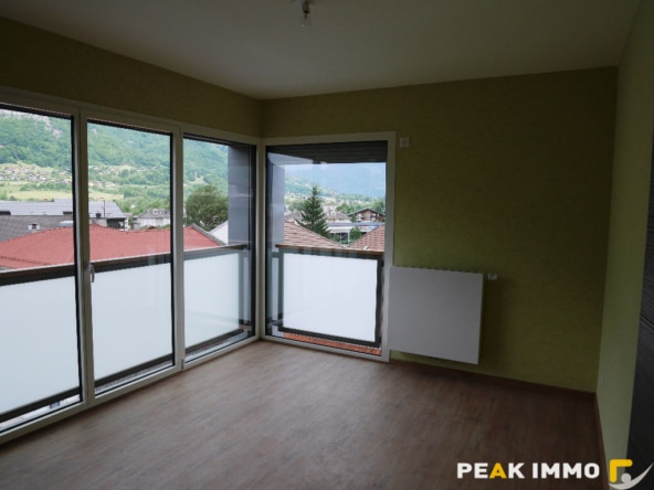 T3 Duplex de 62.94 m2 à Sallanches - Grande Terrasse