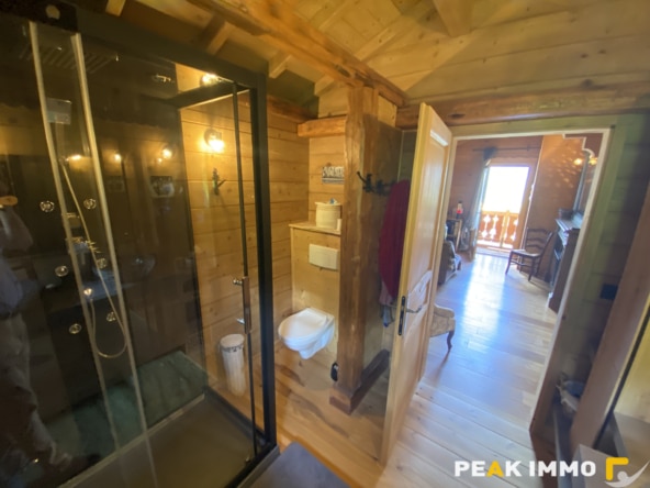 COMBLOUX SECTEUR MEDONNET CHALET 4 CHAMBRES