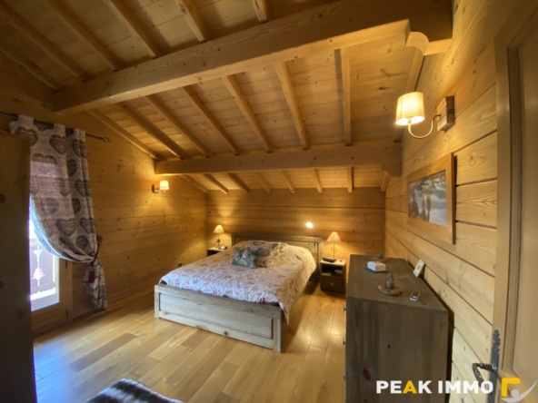 COMBLOUX SECTEUR MEDONNET CHALET 4 CHAMBRES