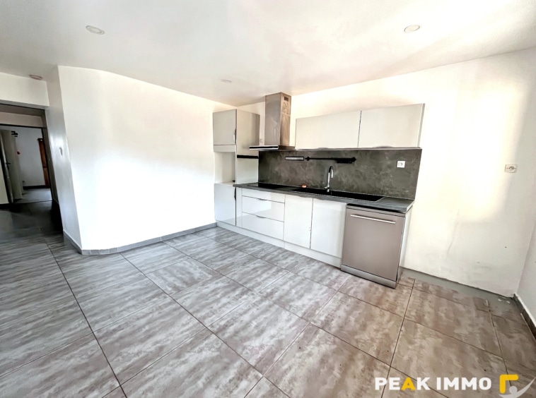 Appartement - 4 pièces - 106 m2 - Magland