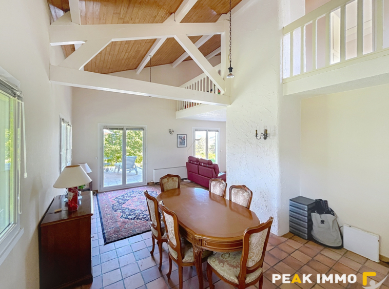 Maison - 5 pièces 140m2 - Aix les bains