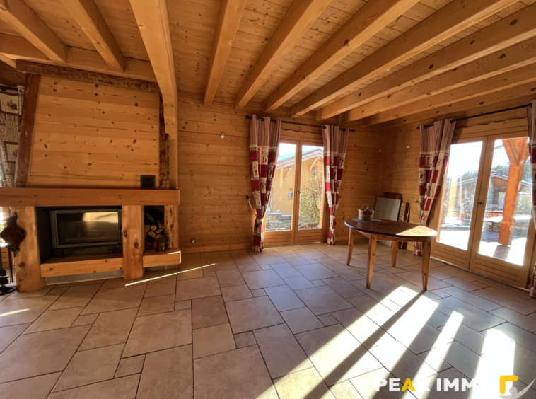COMBLOUX SECTEUR MEDONNET CHALET 4 CHAMBRES