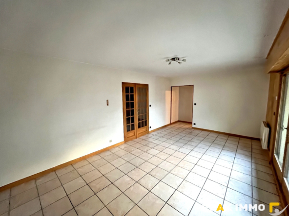 SALLANCHES CENTRE VILLE T3 + CAVE