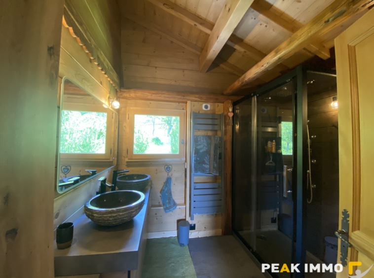 COMBLOUX SECTEUR MEDONNET CHALET 4 CHAMBRES