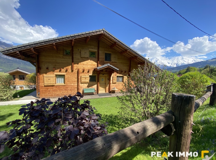 COMBLOUX SECTEUR MEDONNET CHALET 4 CHAMBRES