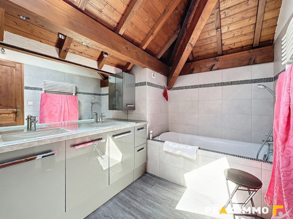 Maison 7 pièces - 165 m2 - Saint-Eusèbe