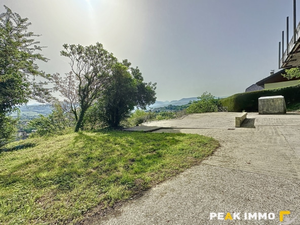 Maison 6 pièces - 320 m2 - Rumilly