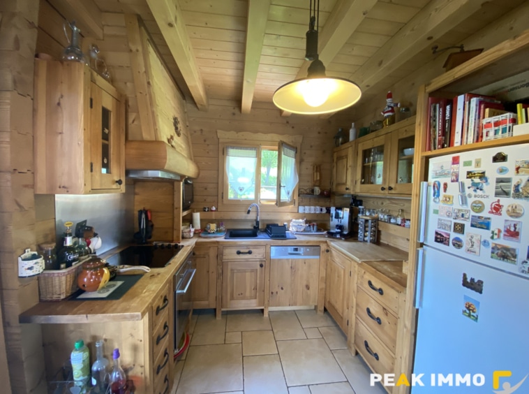 COMBLOUX SECTEUR MEDONNET CHALET 4 CHAMBRES