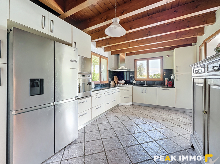 Maison 7 pièces - 165 m2 - Saint-Eusèbe