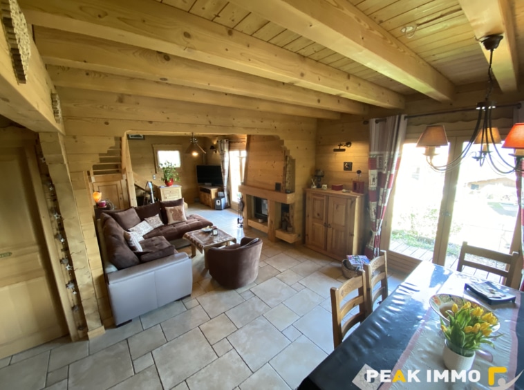 COMBLOUX SECTEUR MEDONNET CHALET 4 CHAMBRES