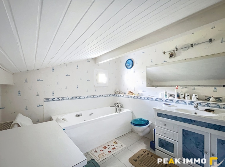 Maison - 5 pièces 140m2 - Aix les bains