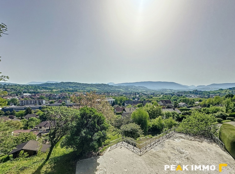 Maison 6 pièces - 320 m2 - Rumilly