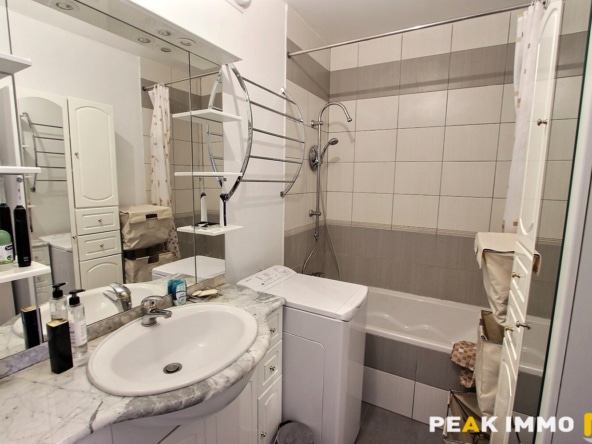Appartement  - 3 pièces  - 82m2 - ANNECY