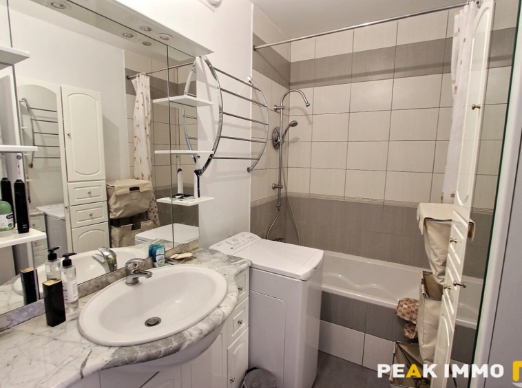Appartement  - 3 pièces  - 82m2 - ANNECY