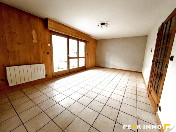 SALLANCHES CENTRE VILLE T3 + CAVE