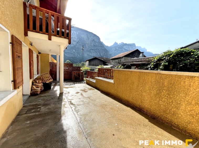 Appartement - 4 pièces - 106 m2 - Magland