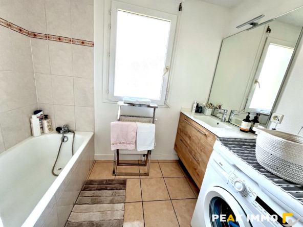 Appartement F4 vendu avec garage - 84.02 m2 - Sallanches