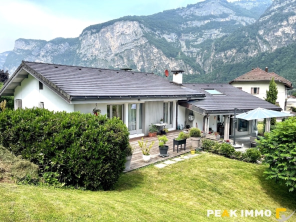 Maison individuelle - 149 m2 habitables + annexes - Magland
